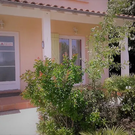 Maison Venitia Bed & Breakfast 3*