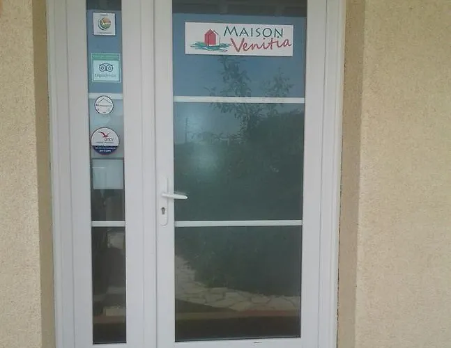 Maison Venitia Oda ve Kahvaltı 3*